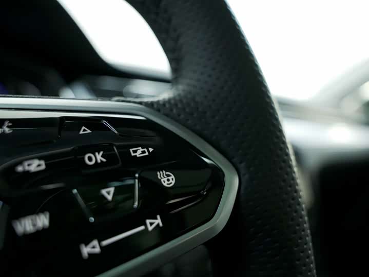 Фото 5 - Volkswagen Magotan