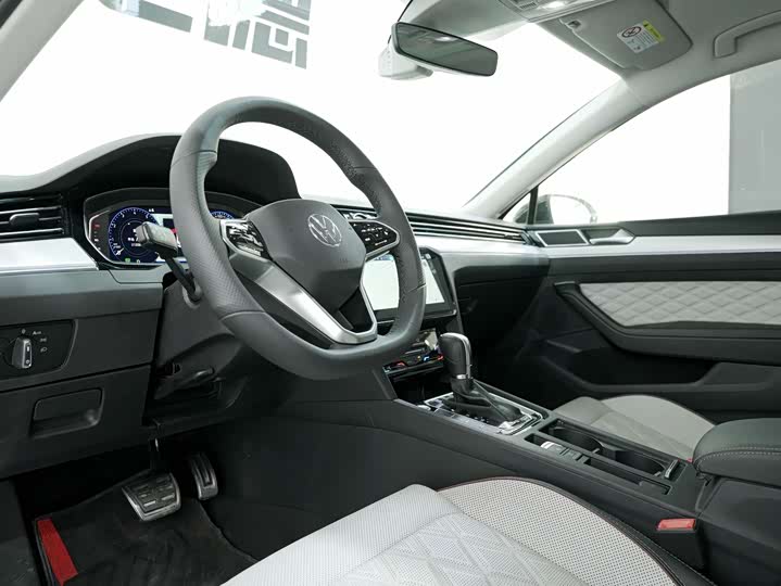 Фото 9 - Volkswagen Magotan