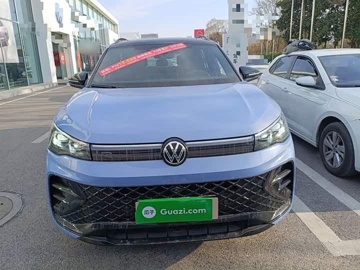 Фото 3 - Volkswagen Tiguan L Pro