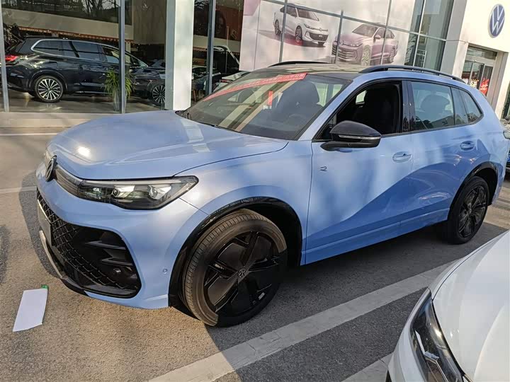 Фото 5 - Volkswagen Tiguan L Pro