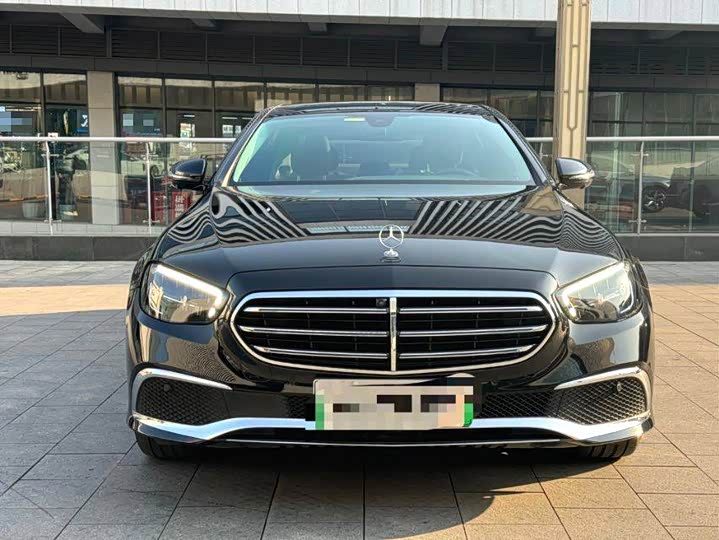 Фото 2 - Mercedes-Benz E-Class Hybrid