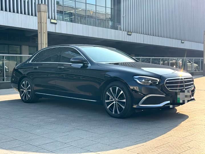 Фото 3 - Mercedes-Benz E-Class Hybrid