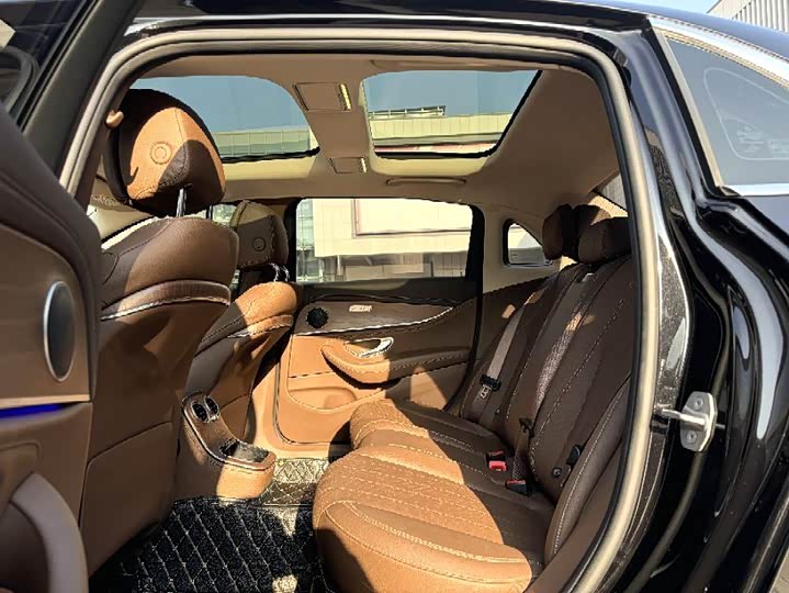 Фото 5 - Mercedes-Benz E-Class Hybrid