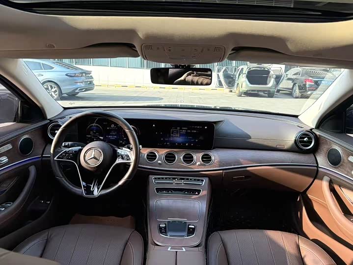 Фото 7 - Mercedes-Benz E-Class Hybrid