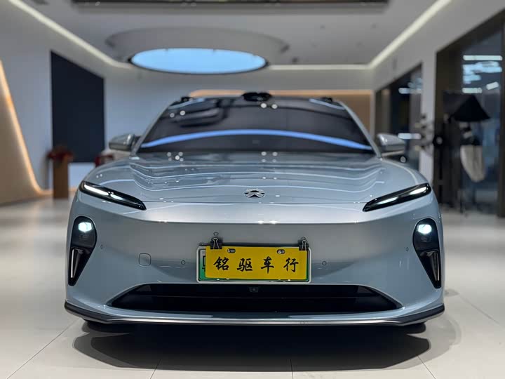 Фото 2 - Nio ET5