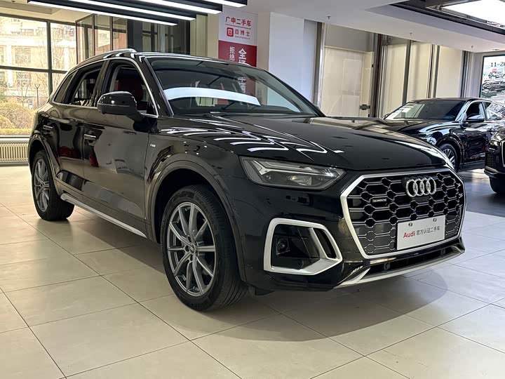 Фото 3 - Audi Q5L
