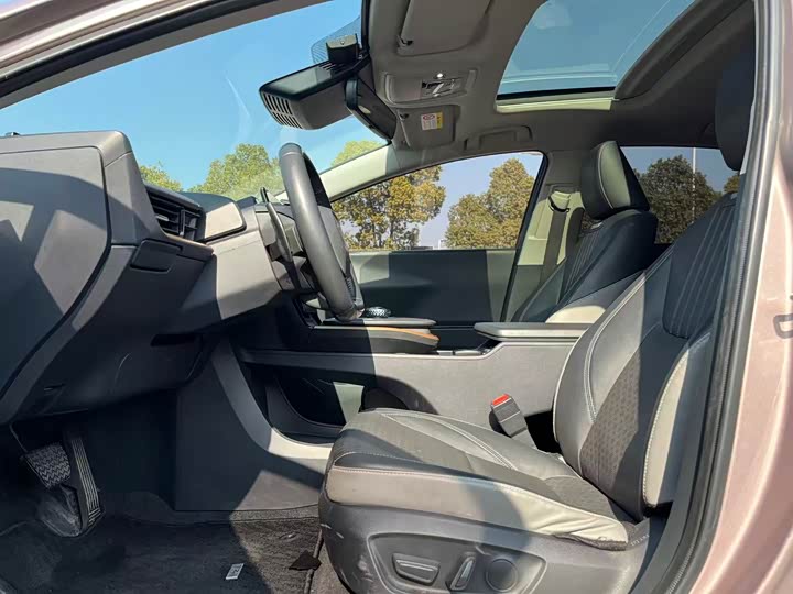 Фото 4 - Toyota bZ3