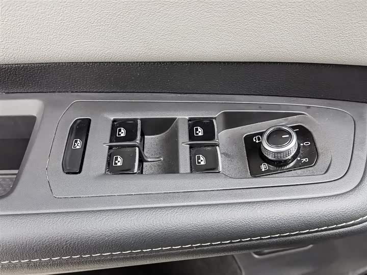 Фото 9 - Volkswagen Teramont Pro