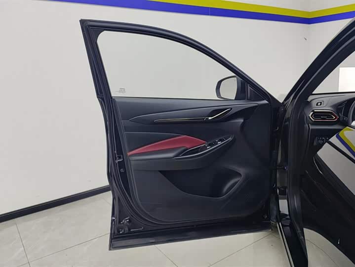 Фото 7 - Changan Oshan X5