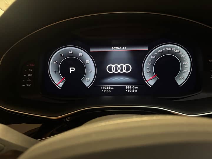 Фото 6 - Audi Q7