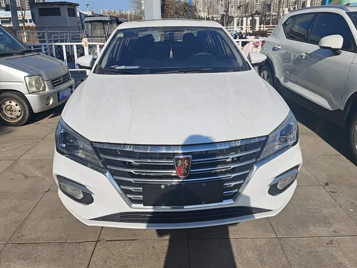 Фото 2 - Roewe i5