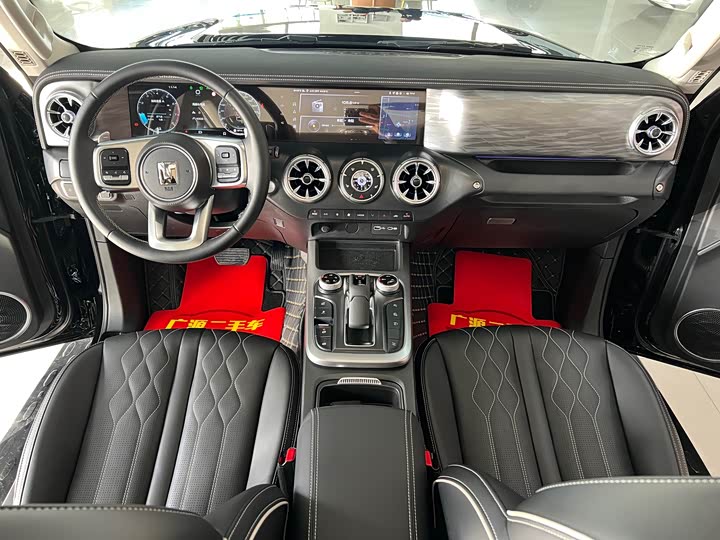 Фото 8 - Tank 300