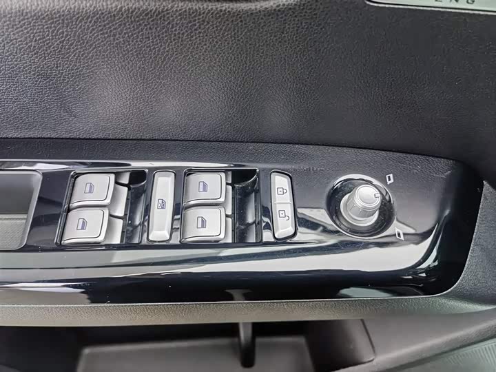 Фото 9 - XPeng G3