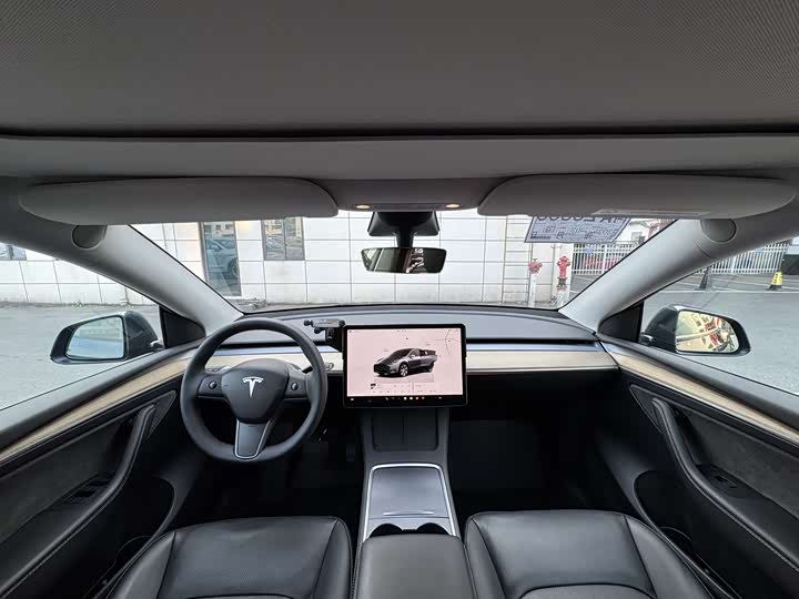 Фото 9 - Tesla Model Y