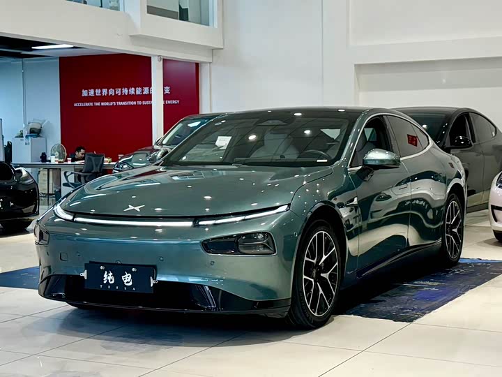 Фото 1 - XPeng P7