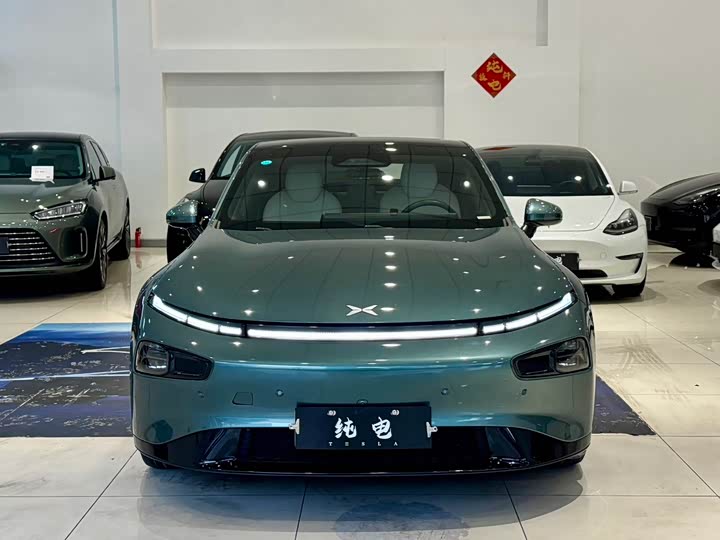 Фото 2 - XPeng P7