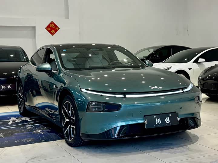 Фото 3 - XPeng P7