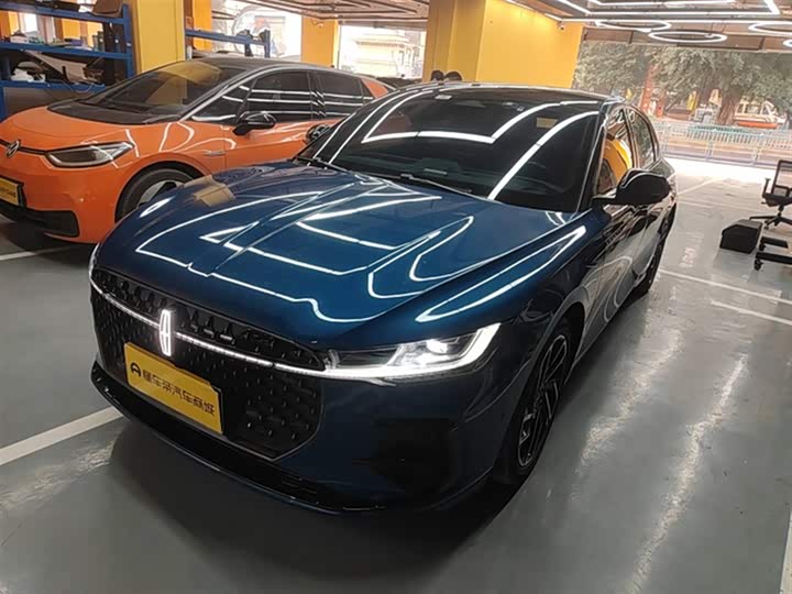 Фото 1 - Lincoln Z (Zephyr)