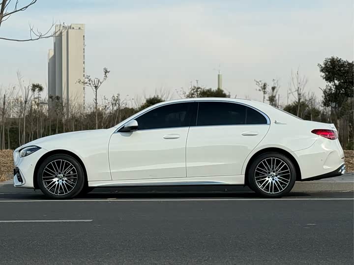 Фото 4 - Mercedes-Benz C-Class
