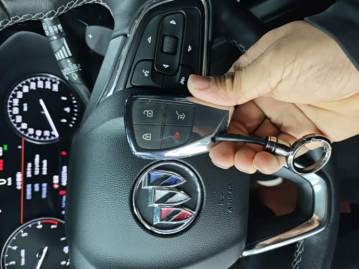 Фото 9 - Buick Envision Plus