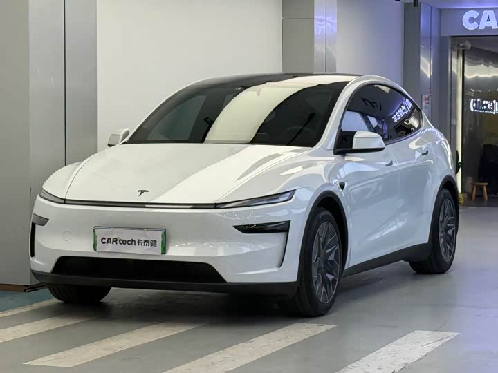 Фото 1 - Tesla Model Y