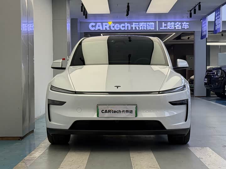 Фото 2 - Tesla Model Y