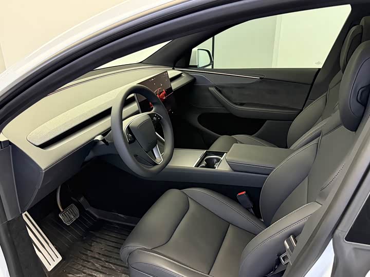 Фото 9 - Tesla Model Y