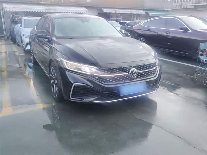 Фото 4 - Volkswagen Passat