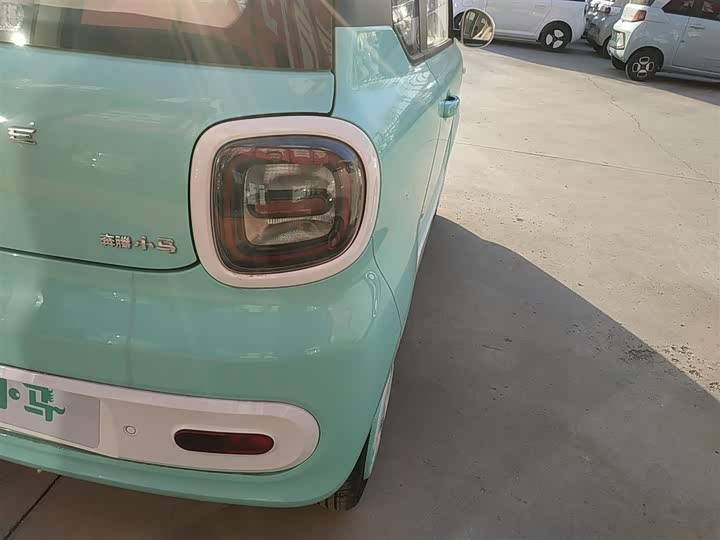 Фото 8 - Bestune Pony