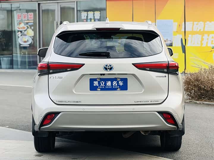 Фото 5 - Toyota Highlander