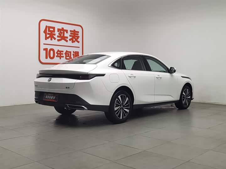 Фото 2 - Changan Eado EV
