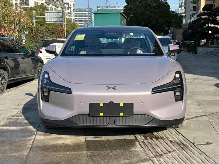 Фото 2 - XPeng Mona M03