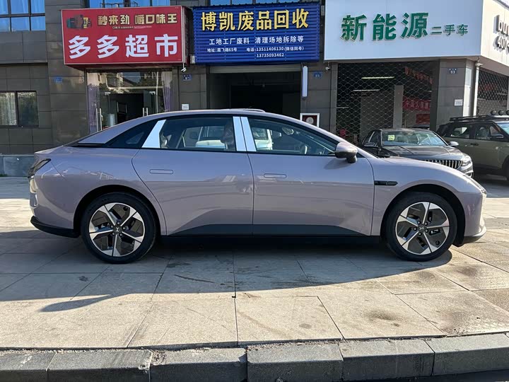 Фото 3 - XPeng Mona M03