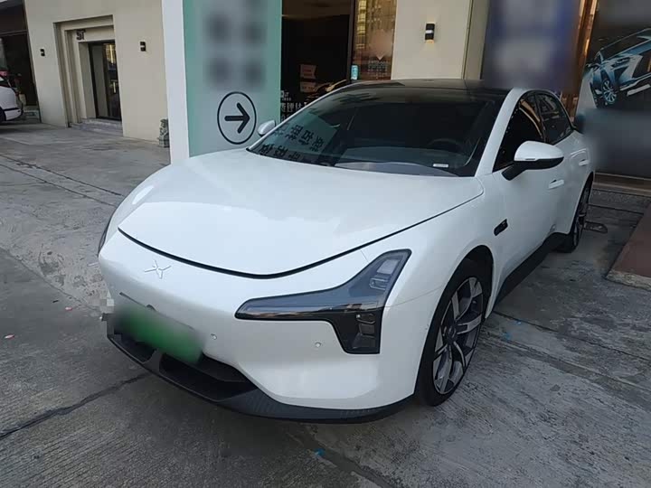 Фото 2 - XPeng Mona M03