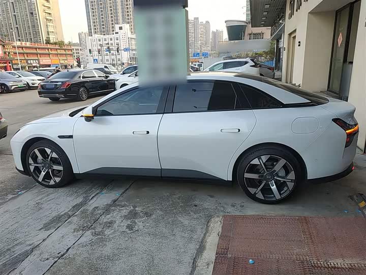 Фото 5 - XPeng Mona M03