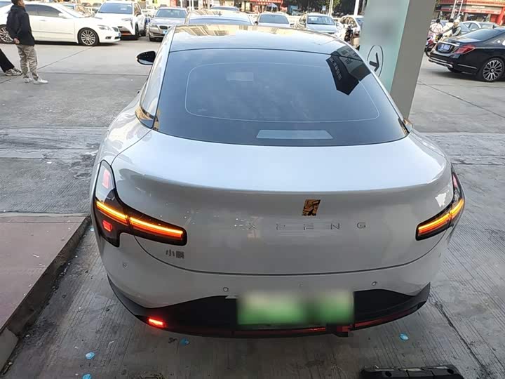 Фото 6 - XPeng Mona M03