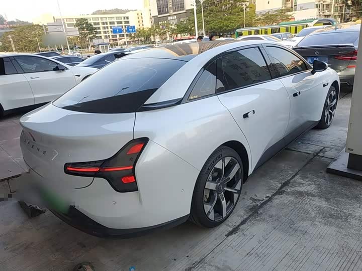 Фото 7 - XPeng Mona M03