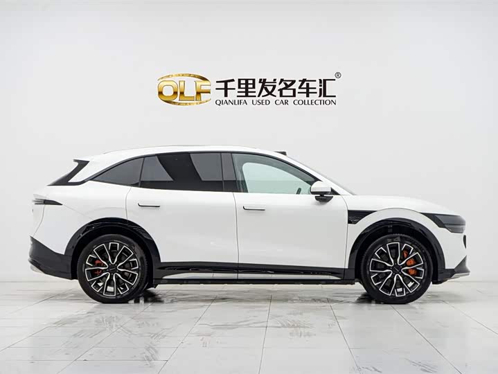 Фото 8 - Zeekr 7X