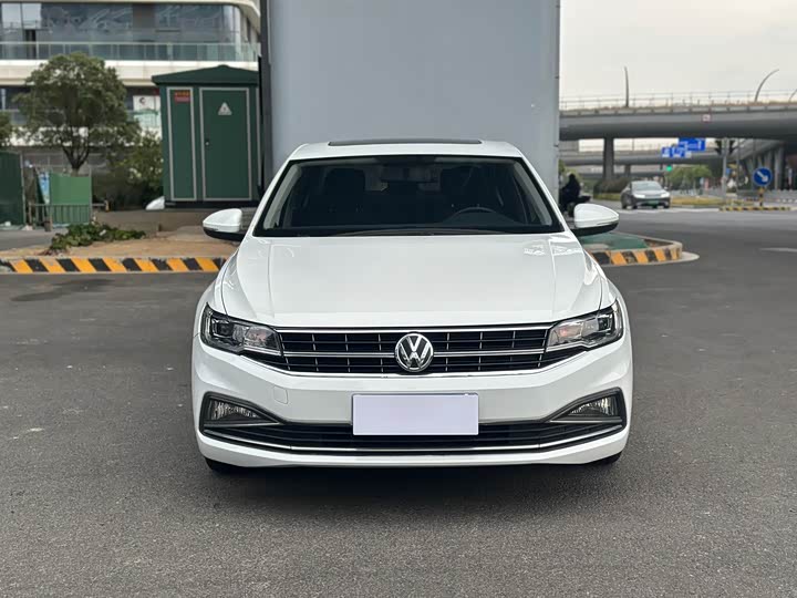 Фото 2 - Volkswagen Bora