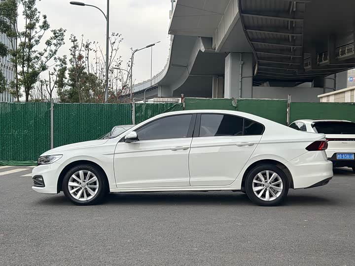 Фото 3 - Volkswagen Bora