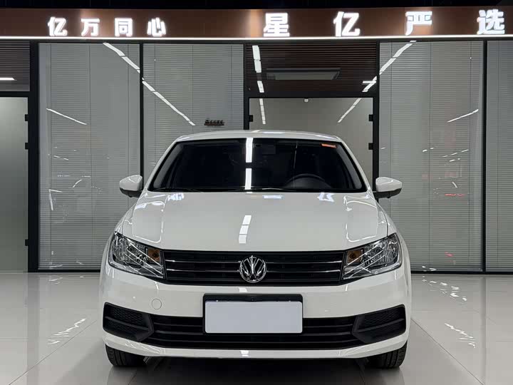 Фото 2 - Volkswagen Santana