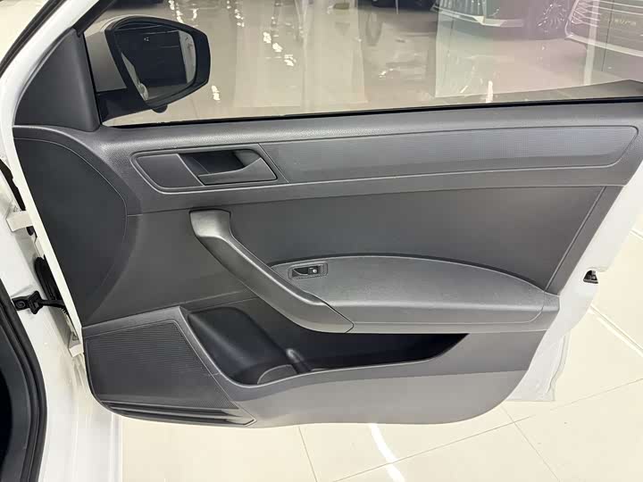 Фото 5 - Volkswagen Santana