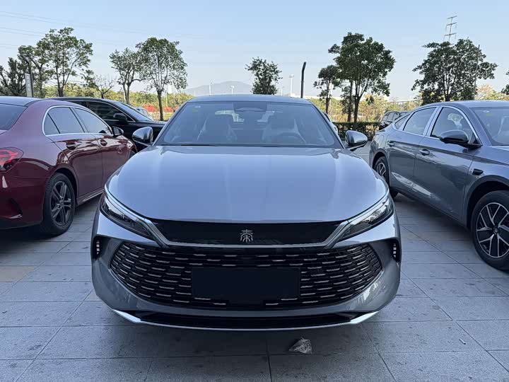 Фото 2 - BYD Qin L