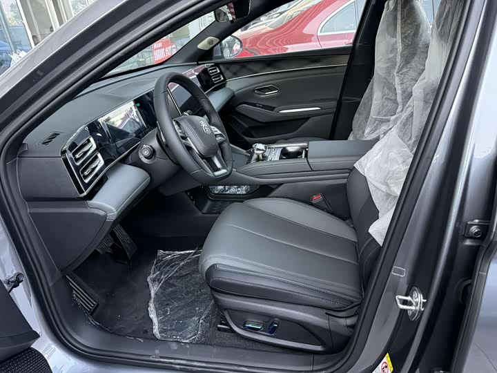 Фото 4 - BYD Qin L