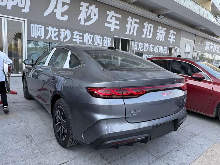 Фото 8 - BYD Qin L