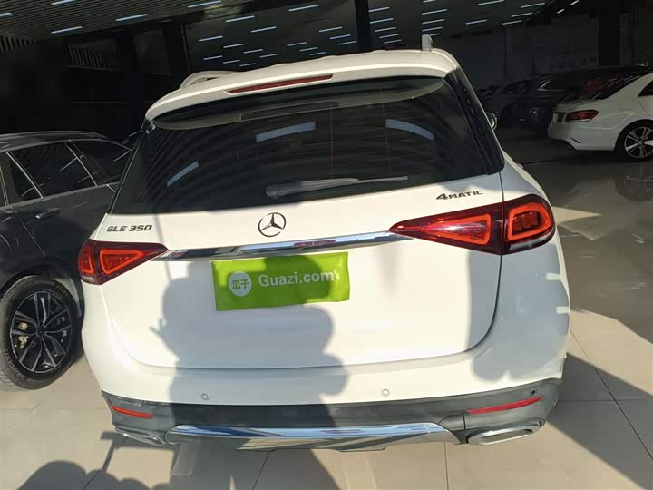 Фото 6 - Mercedes-Benz GLE-Class