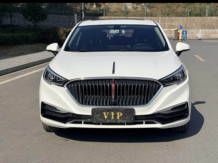 Фото 2 - Hongqi H5