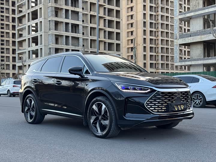 Фото 3 - BYD Tang Hybrid/EV