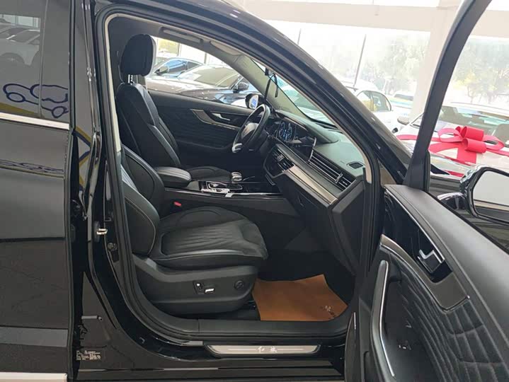 Фото 8 - Hongqi HS5