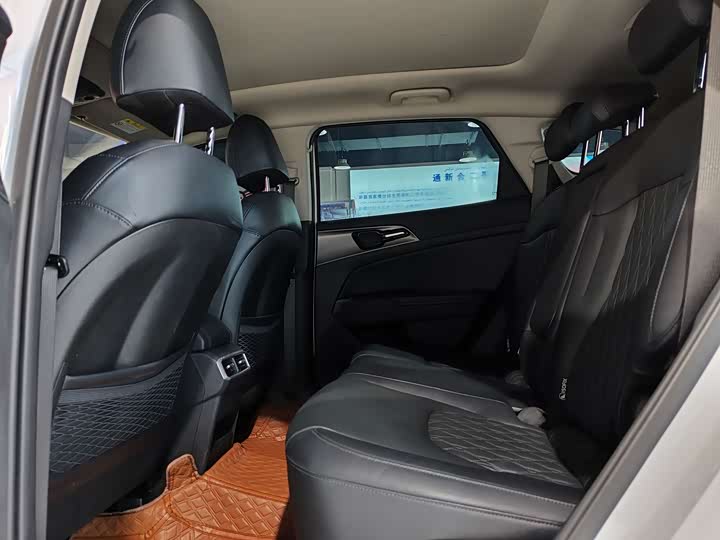 Фото 6 - Kia Sportage